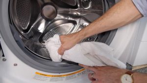 از بین بردن بوی بنزین از ماشین لباسشویی